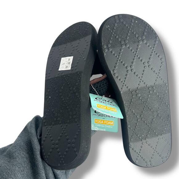 NEW Skechers Black Flip Flops size 7 Woven Strap Thong Cali Relaxed Fit Foam NWT - Picture 6 of 8
